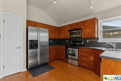 807 Barber Dr, Copperas Cove, TX 76522 - photo 3