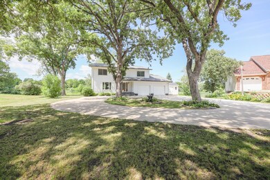 1212 Lakeside Dr, Alexandria, MN 56308 - photo 3