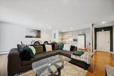 1041 W Ogden Ave unit 320, Naperville, IL 60563 - photo 2