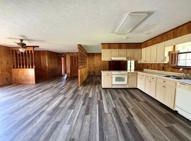 2471 U S 441, Dublin, GA 31021 - photo 3