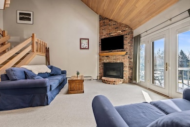 82 Wentworth Hall, Jackson, NH 03846 - photo 2