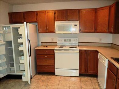 1019 Hilltop Commons Blvd, Whiteland, IN 46184 - photo 6