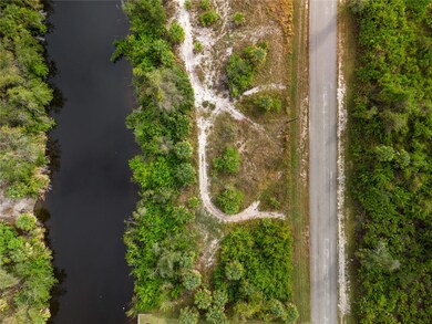 13228 Amaryllis Cir, Port Charlotte, FL 33981 - photo 4