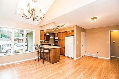 3319 E 29th St, Des Moines, IA 50317 - photo 7