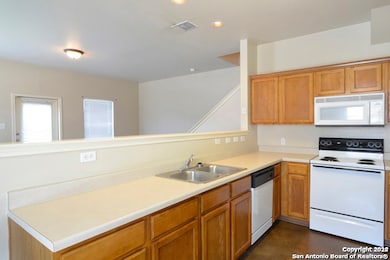 7230 Golf Way unit 1, San Antonio, TX 78244 - photo 7