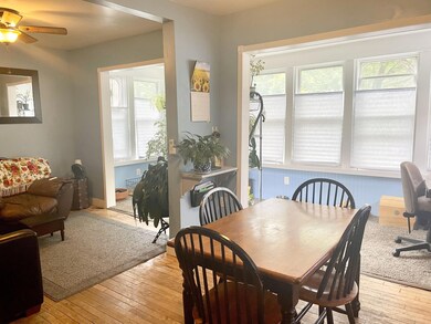 living room/dining room