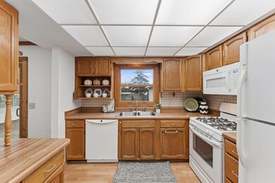 Main level: kitchen
