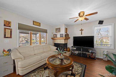 10949 Clearwater Ln, Plainview, IL 62685 - photo 7