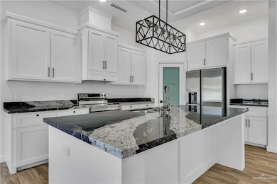 1407 N Lookout Dr, Edinburg, TX 78541 - photo 6