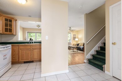 11 Merrymeeting Drive Portland-large-004