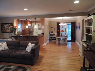 890 Ratcliff Dr SE, Salem, OR 97302 - photo 5