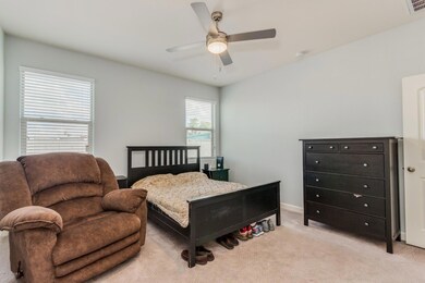 0011-Hillcrest - 1731 (12)