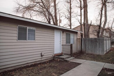 1215 Holly St, Nampa, ID 83686 - photo 2