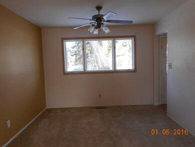 880 Camelot Dr, Crystal Lake, IL 60014 - photo 5