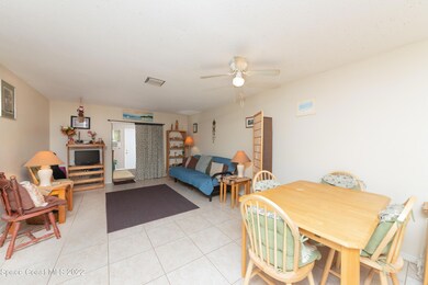Dining into Family Room_