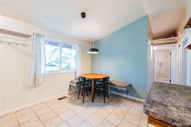 2731 Canterbury Rd, Ann Arbor, MI 48104 - photo 7