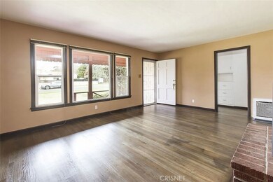 15330 Cobalt St, Sylmar, CA 91342 - photo 5