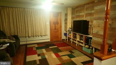 138 E Grant St, McAdoo, PA 18237 - photo 4