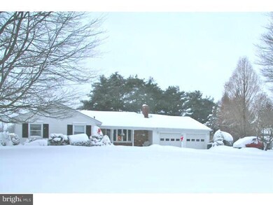 501 Meadowyck Ln, Southampton, NJ 08088 - photo 2