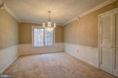 15324 Edgehill Dr, Dumfries, VA 22025 - photo 6