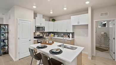 21704 SE Stromboli Ln, Bend, OR 97702 - photo 7