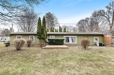 904 S Kalamazoo Ave, Marshall, MI 49068 - photo 5