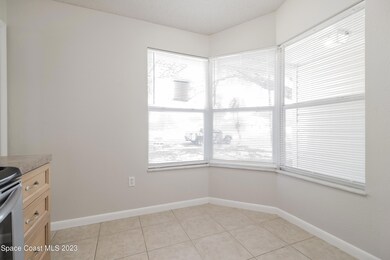 005-photo-kitchen-10445680