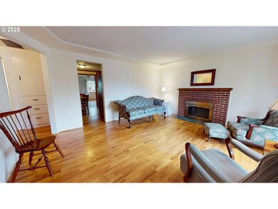 809 Randall St, Eugene, OR 97401 - photo 5