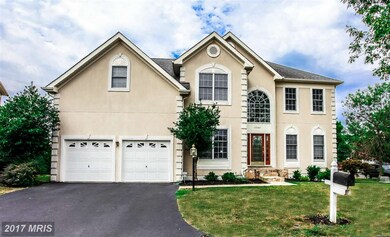 42667 Leaflet Ln, Chantilly, VA 20152 - photo 2