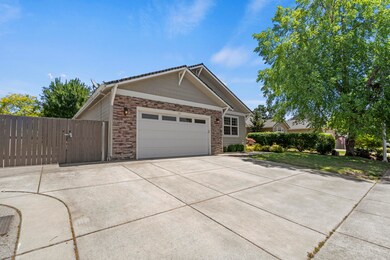 780 Ridgeway Ave, Central Point, OR 97502 - photo 4