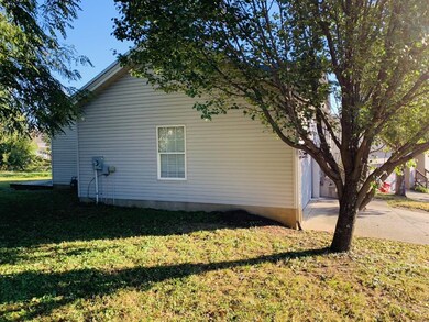 113 Pebble Beach Ct, Frankfort, KY 40601 - photo 2