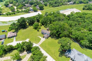 6613 Bayou View Dr, Houston, TX 77091 - photo 2