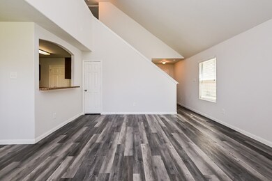 10939 Myrtle Oak St, Houston, TX 77016 - photo 4