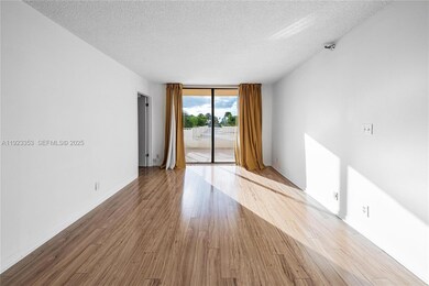 Winston Towers 700 unit 307, Sunny Isles Beach, FL 33160 - photo 3