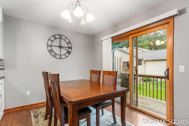 24-web-or-mls-112-sandy-point-dr
