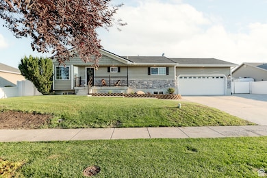 637 W 150 N, Hyrum, UT 84319 - photo 2