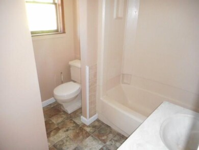 532 E Main St, Plainfield, IN 46168 - photo 5