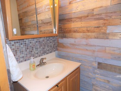 9 Dewey St, Hudson, MA 01749 - photo 5