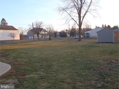 1232 Diamond St, Sellersville, PA 18960 - photo 5