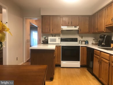 802 Mount Vernon Ct, Marlton, NJ 08053 - photo 4