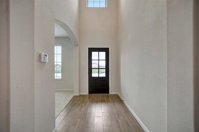 208 Eagleville Dr, Alvin, TX 77511 - photo 4