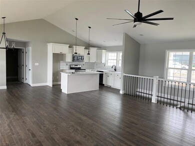 214 N Whisper Ridge Rd, Cape Girardeau, MO 63701 - photo 2