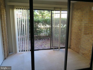 10214 Bushman Dr unit 103, Oakton, VA 22124 - photo 7