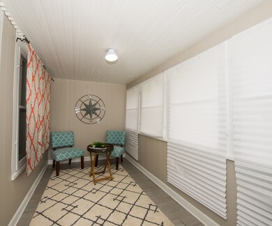 437 S Fulton Ave, Waukegan, IL 60085 - photo 2