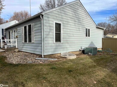 729 7th Ave, Coon Rapids, IA 50058 - photo 3