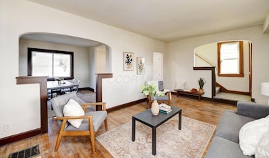 Living room 3