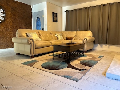 5415 Oxbow St, Las Vegas, NV 89119 - photo 2