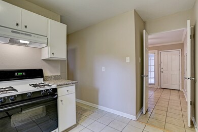 2202 Park St unit 4, Houston, TX 77019 - photo 5