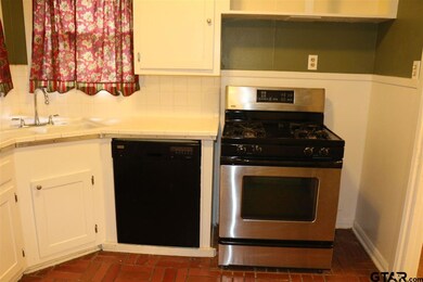 2724 Crestview St, Tyler, TX 75701 - photo 6