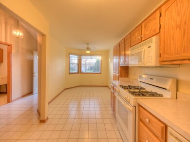 867 Blue Jay Way, Dyer, IN 46311 - photo 4